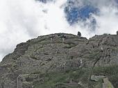 68 Salita su rocce